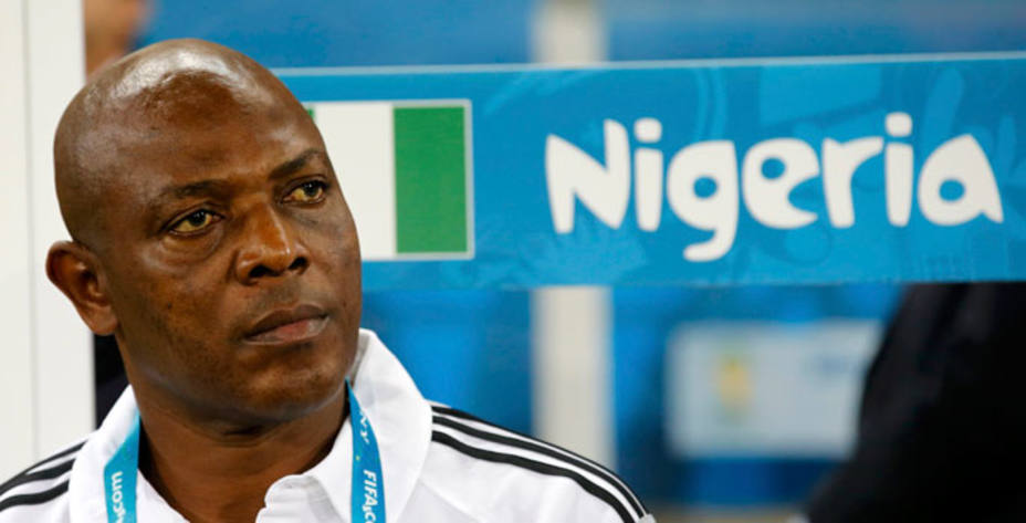 Stephen Keshi deja de ser el seleccionador de Nigeria. Reuters.