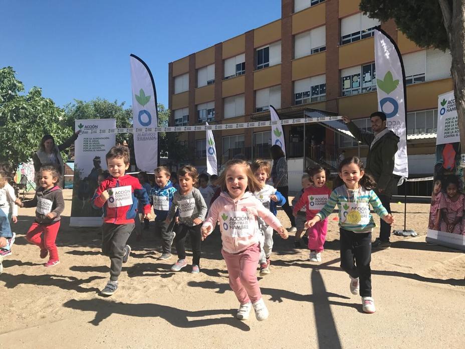 18 colegios de Baleares corren contra la desnutrición infantil con Acción contra el Hambre