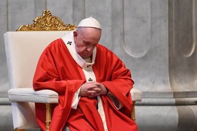 El Papa pide a los cristianos que sirvan a los demás en un Domingo de Ramos atípico