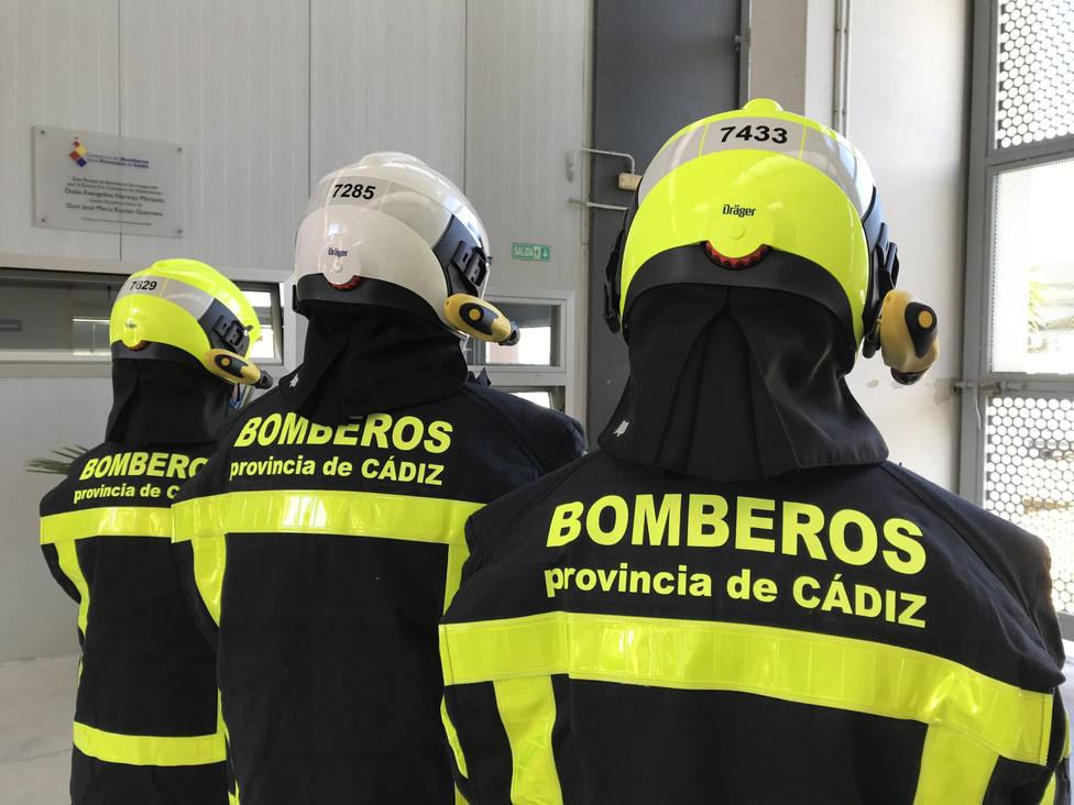 Bomberos del Consorcio provincial contra incendios de Cádiz