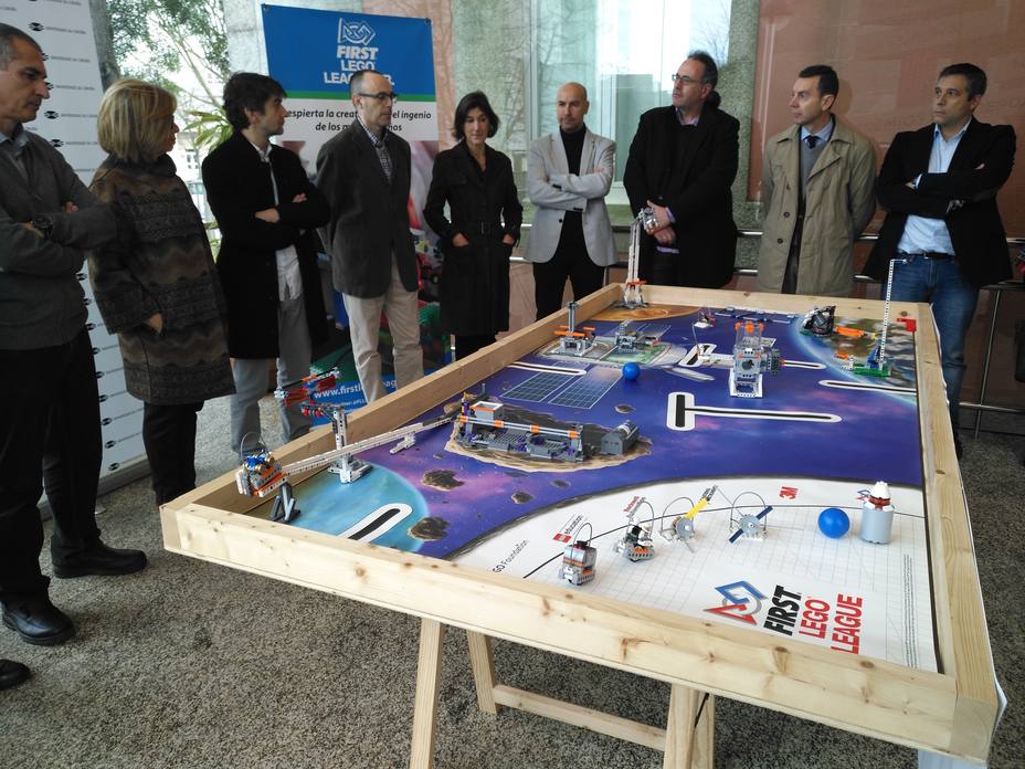 Foto de archivo de una de las presentaciones de la FIRST LEGO League en el Campus de Ferrol