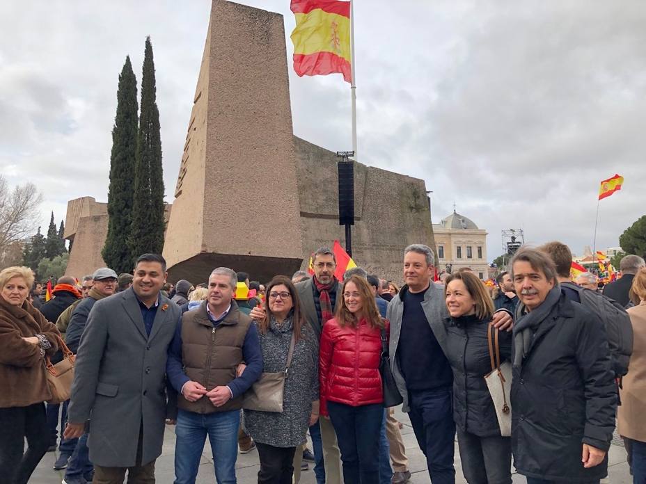Cs Baleares acude a la concentración de Plaza de Colón para defender una España unida