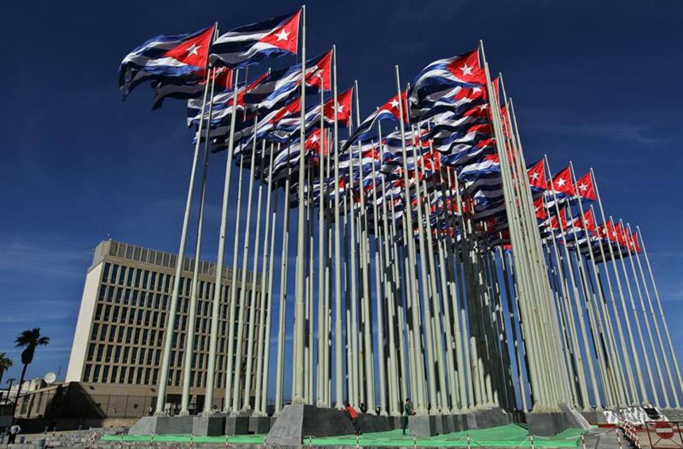 Cuba reactiva su mayor destilería con inversión y tecnología española
