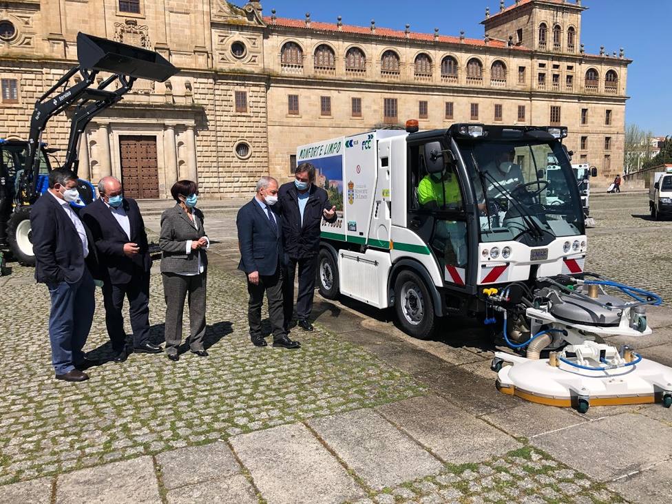 Tomé presentó los nuevos vehículos del servicio de limpieza vial en Monforte