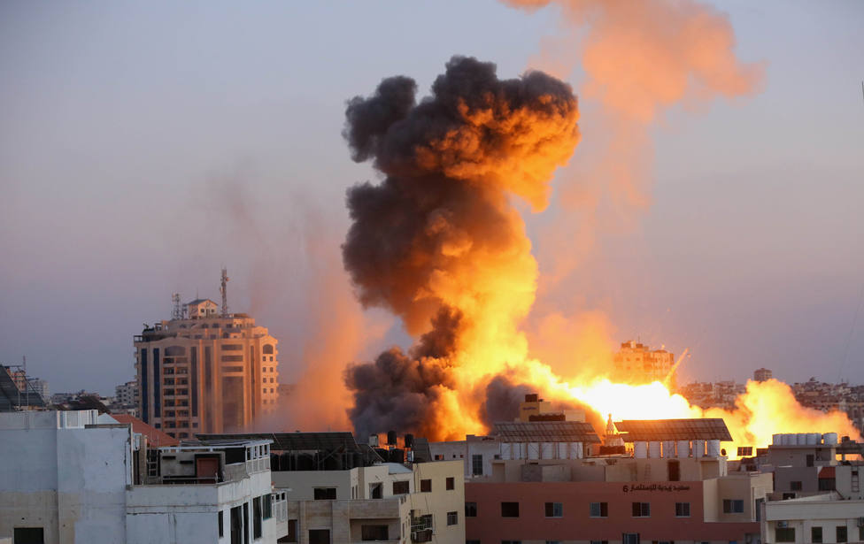 Israel afirma haber alcanzado la oficina del jefe de las fuerzas de seguridad de Hamás