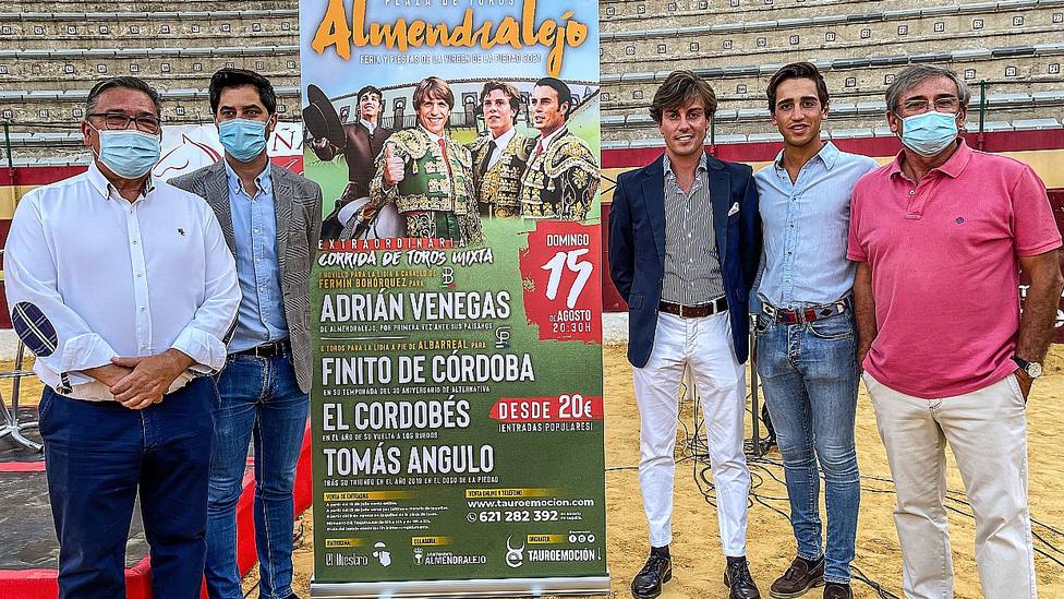 Acto de presentación del cartel de Almendralejo (Badajoz)
