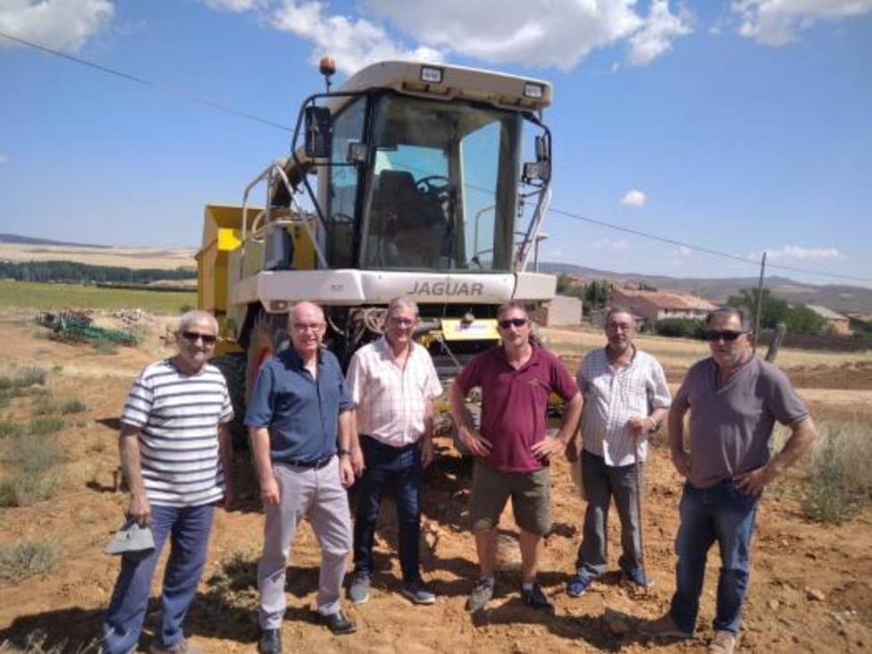 El Gobierno regional valora la iniciativa de un grupo de agricultores que ha puesto en marcha dos proyectos empresariales en la comarca de Molina de Aragón