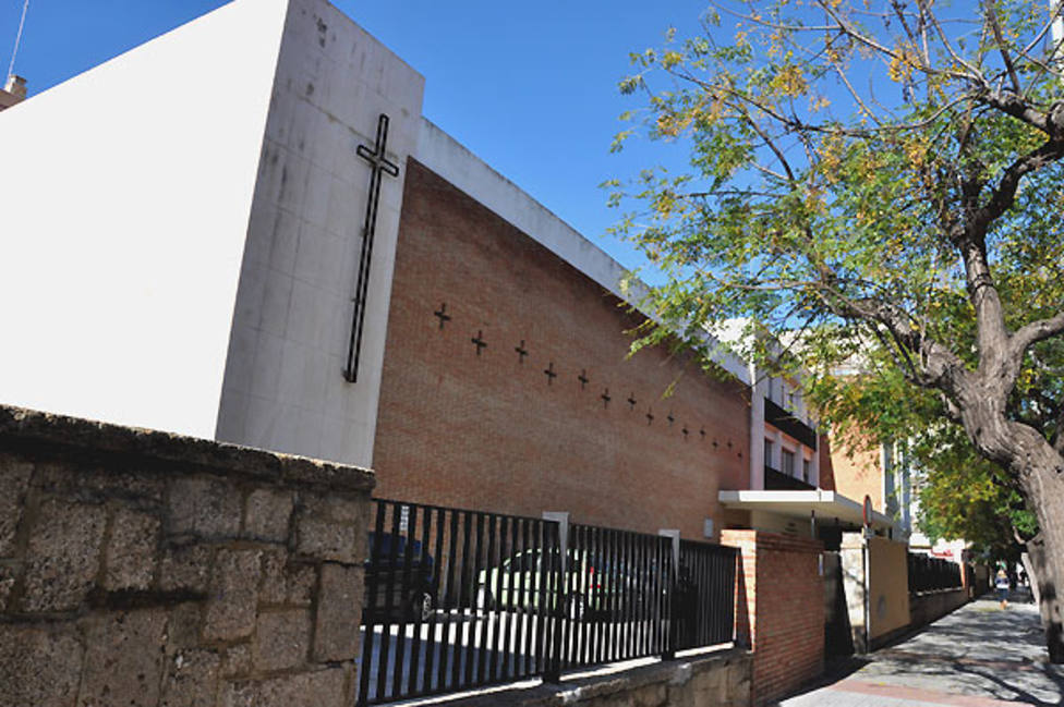 Fachada del Colegio Las Esclavas de Cádiz