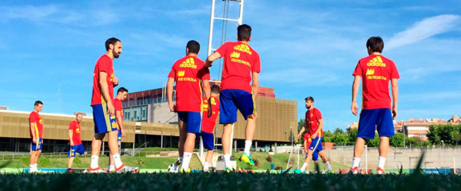 Imagen del entrenamiento de la selección española de este lunes (FOTO: SeFutbol)