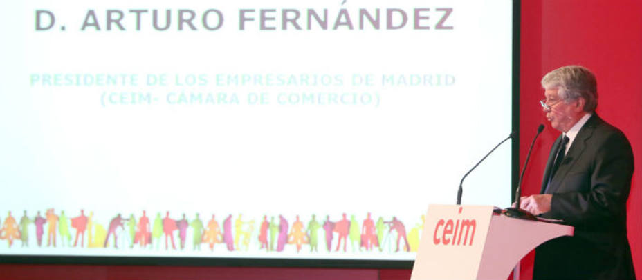 Arturo Fernández durante una conferencia. Foto CEIM
