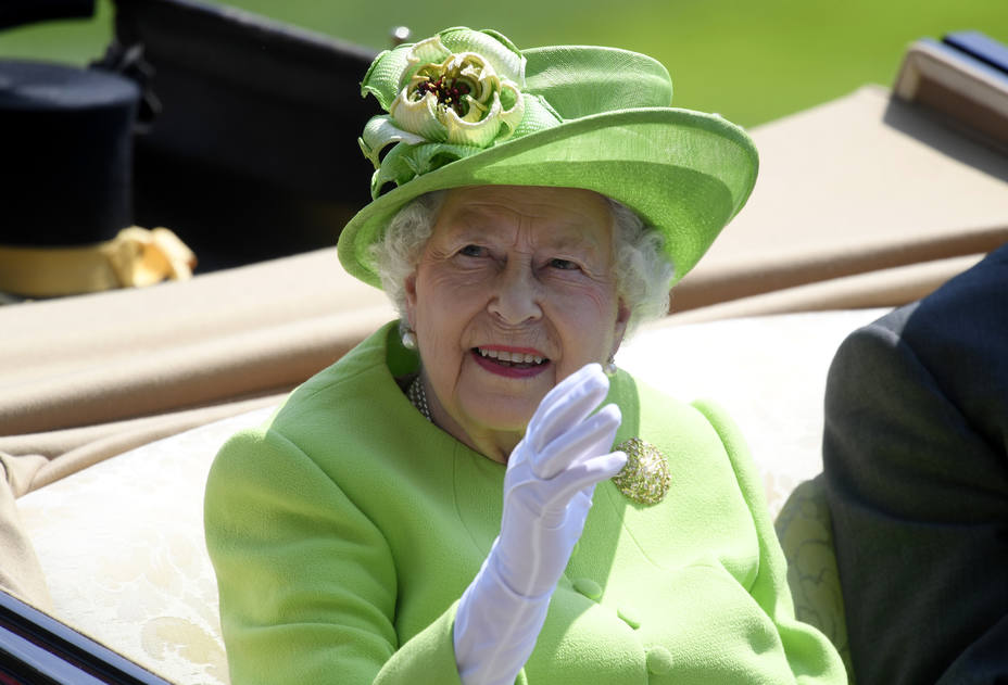La reina Isabel II a su llegada a Ascot