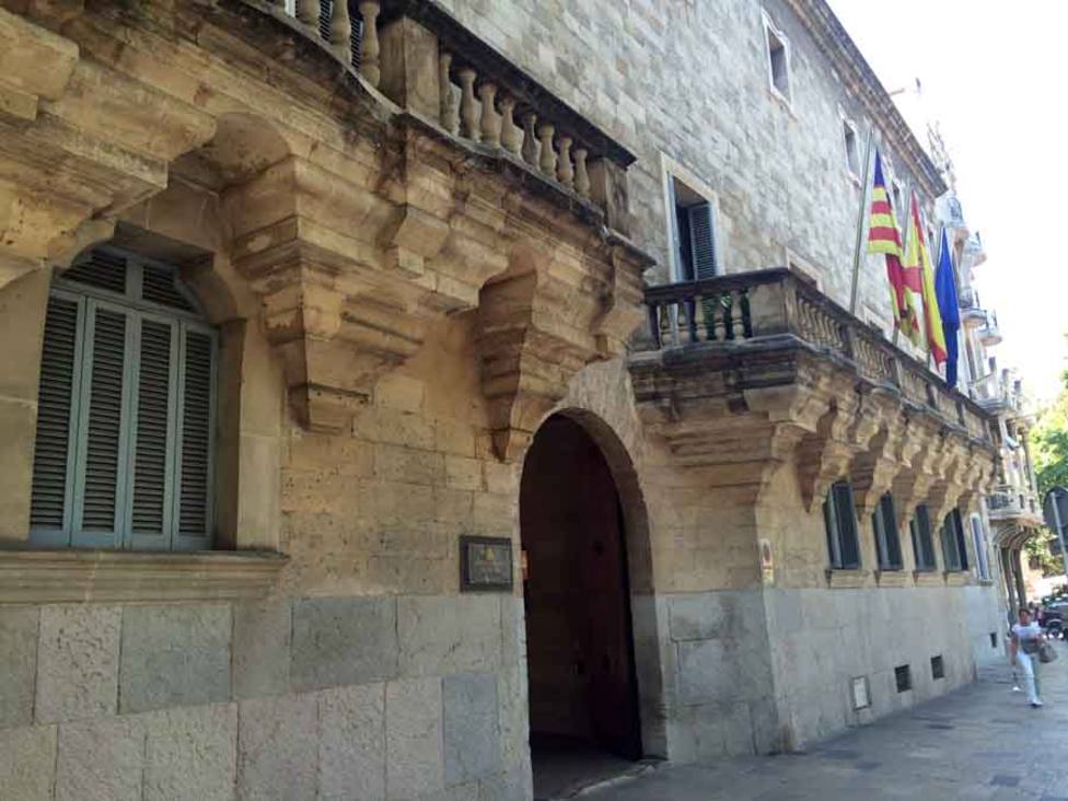 Fiscalía pide 4 años de cárcel a un hombre por ofrecer dinero a un menor a cambio de sexo en Palma