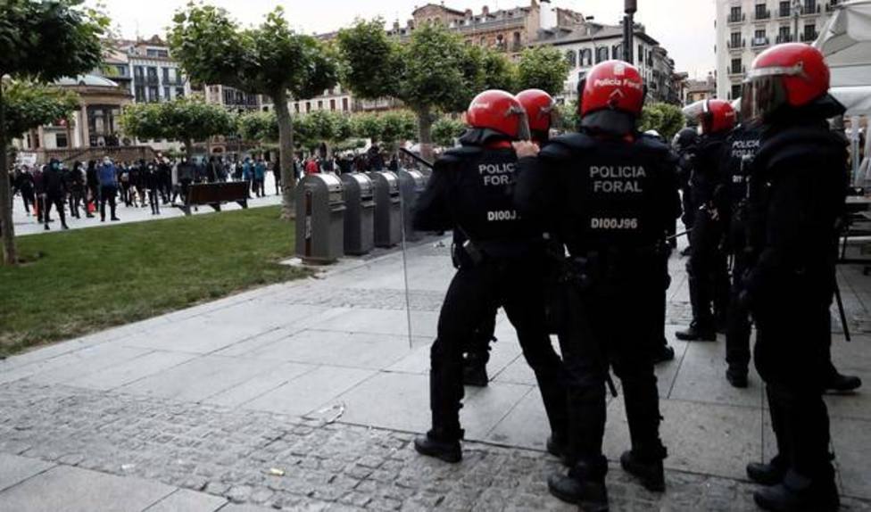 Enfrentamientos entre Policía y simpatizantes del etarra Patxi Ruiz en Pamplona