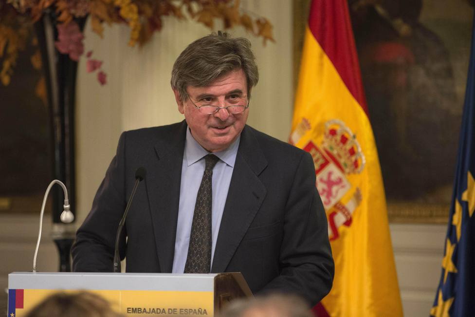 España se queda sin embajador en Londres al jubilarse