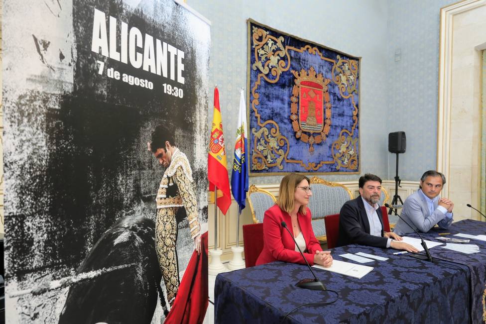 Alicante presenta su temporada taurina