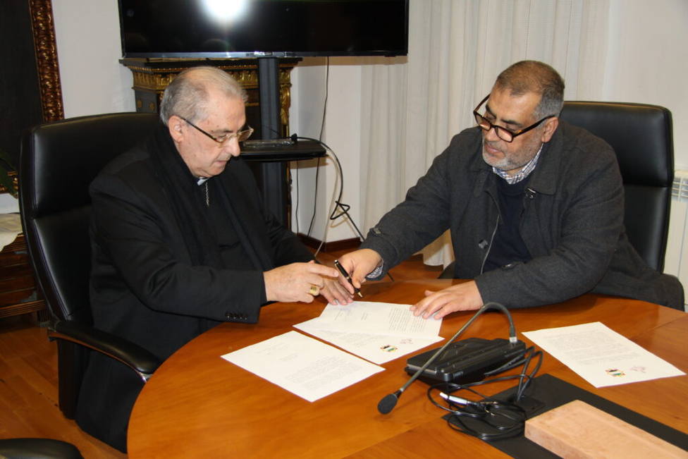 El Arzobispo de Mérida-Badajoz y el Imán de Badajoz piden vivir en paz y armonía