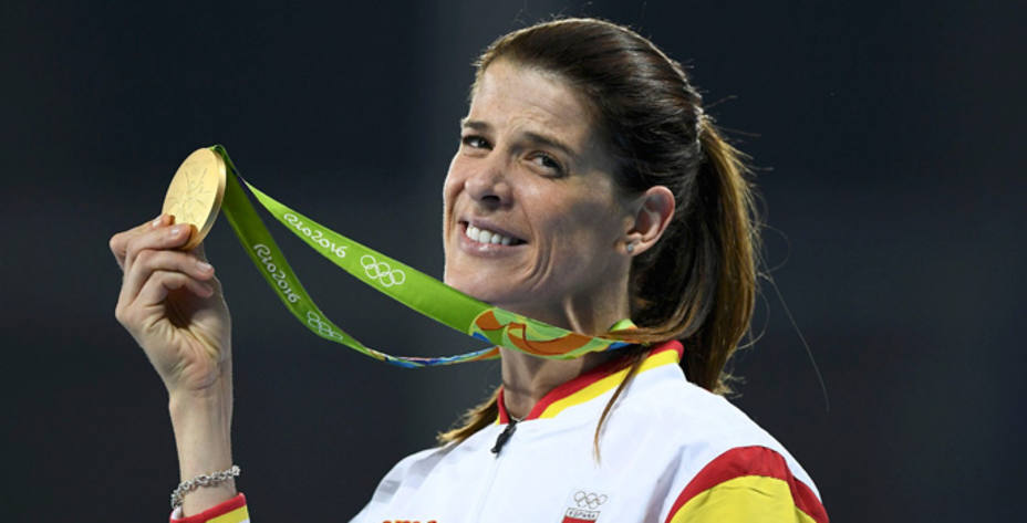 Ruth Beitia, con la medalla de oro (Reuters)
