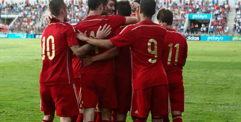 España debe eliminar a Serbia para jugar el Europeo de la República Checa. Foto: Sefutbol.