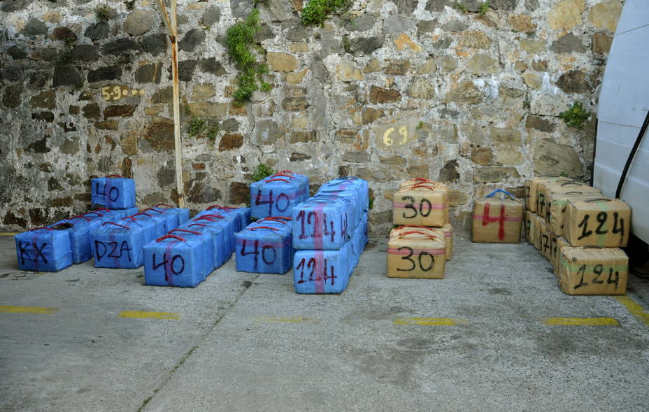 Interior busca el dinero del narcotráfico en el campo de Gibraltar
