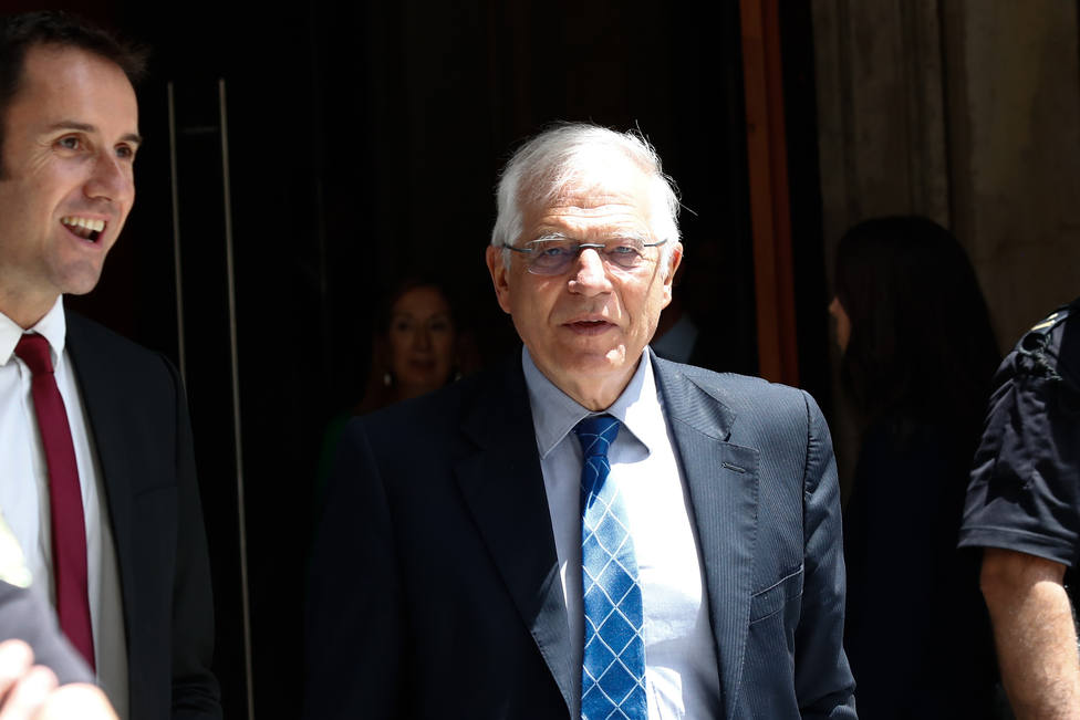 Borrell denuncia haber sido víctima de una suplantación de identidad