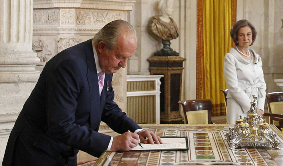 La última etapa de Juan Carlos I: de la abdicación a su ausencia pública