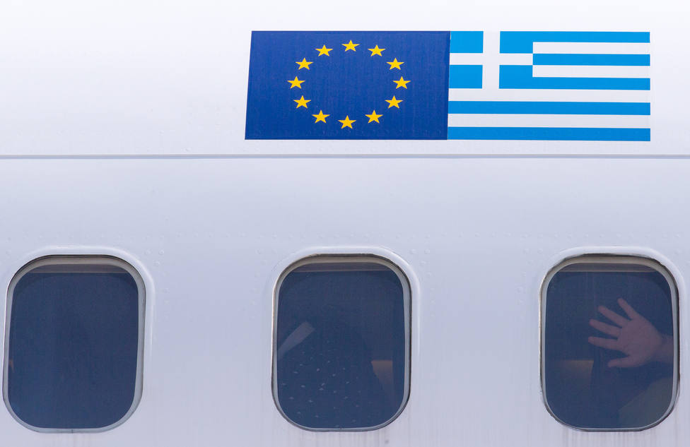 Grecia obligará a turistas llegados de España a presentar una PCR negativa