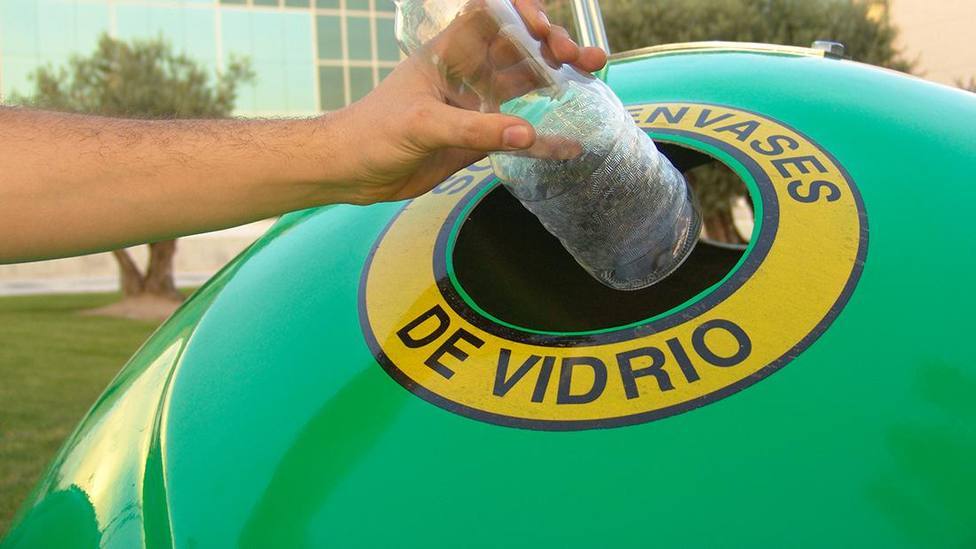 El reciclaje de vidrio cae un 6% en el año de la pandemia