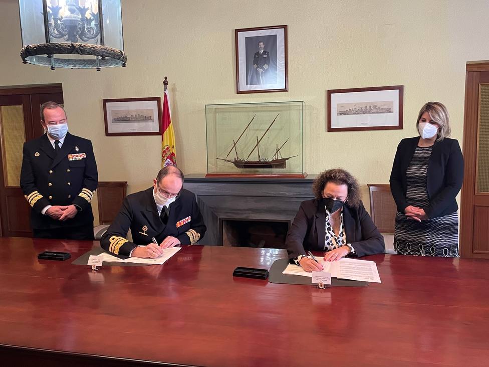 Ministerio de Defensa y Autoridad Portuaria firman el convenio de El Espalmador y Muelle del Carbón