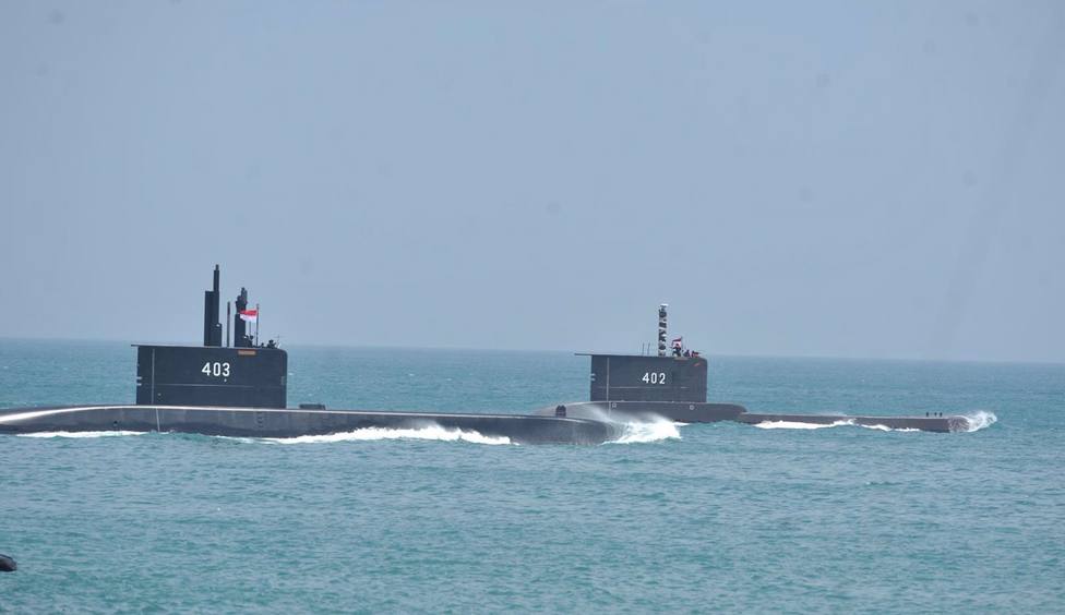 Búsqueda agónica del submarino desaparecido en Indonesia