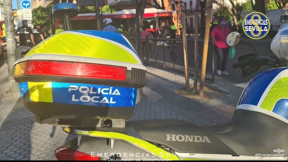 Sevilla.- Sucesos.-Herida de gravedad una menor en Ponce de LeÃ³n tras ser atropellada por un autobÃºs urbano