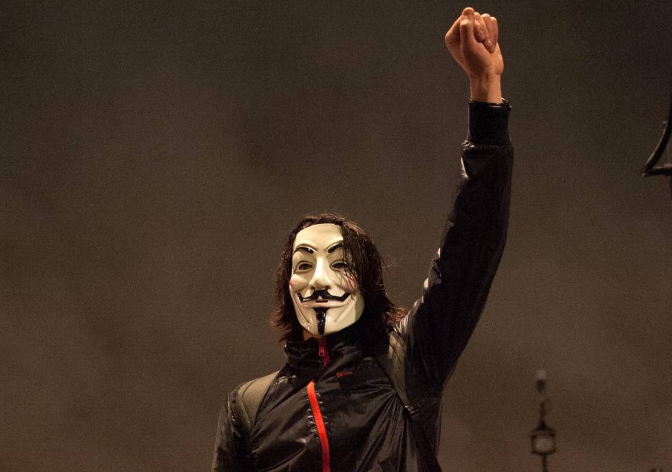 Anonymous tumba las webs de los principales medios de comunicación rusos