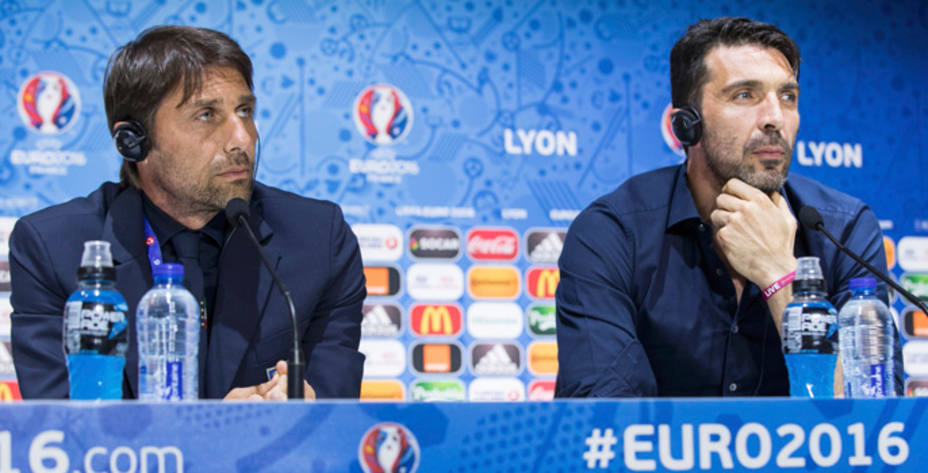 Conte y Buffon, en rueda de prensa (Reuters)