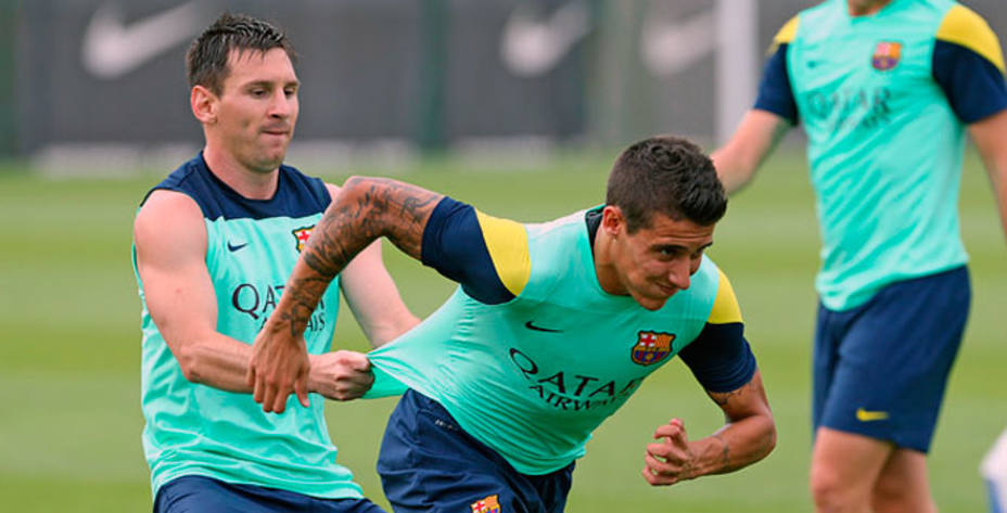 Leo Messi y Tello, durante un entrenamiento del conjunto azulgrana (www.fcbarcelona.com)