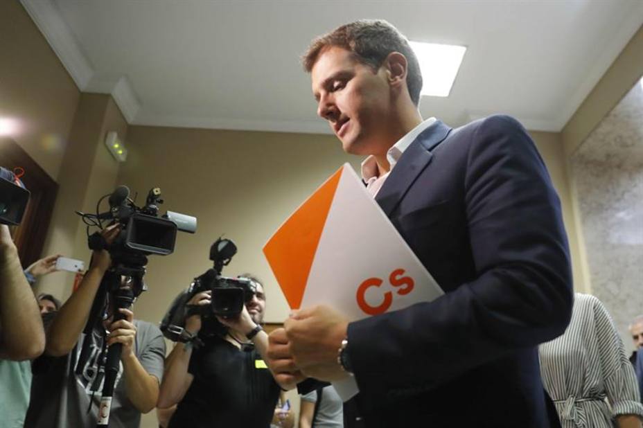 Rivera amaga con romper el pacto electoral en Andalucía