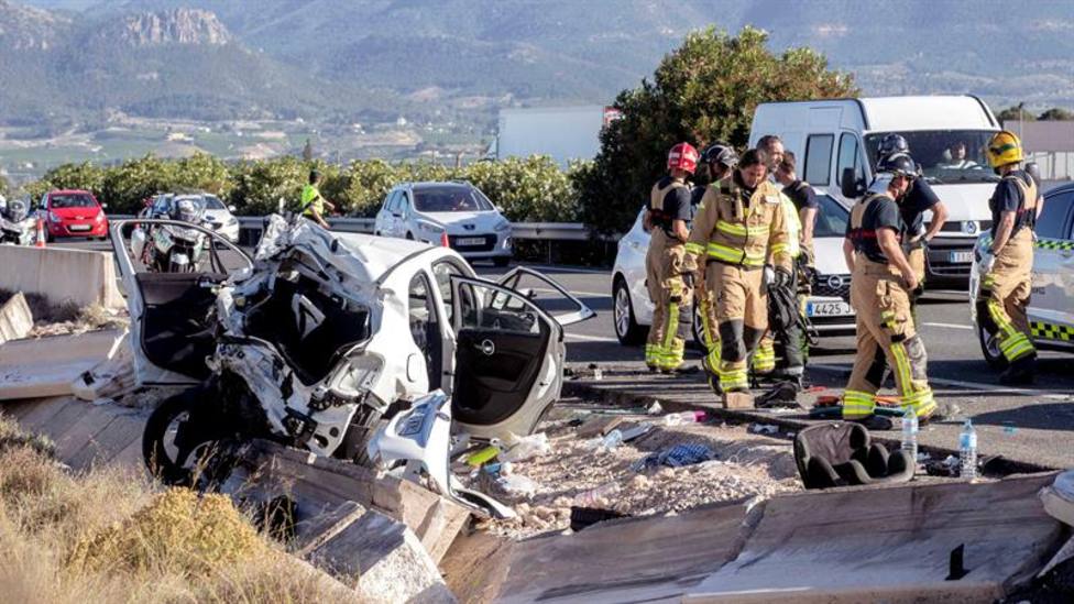Dos muertos y seis heridos graves en un accidente de tráfico en Cieza