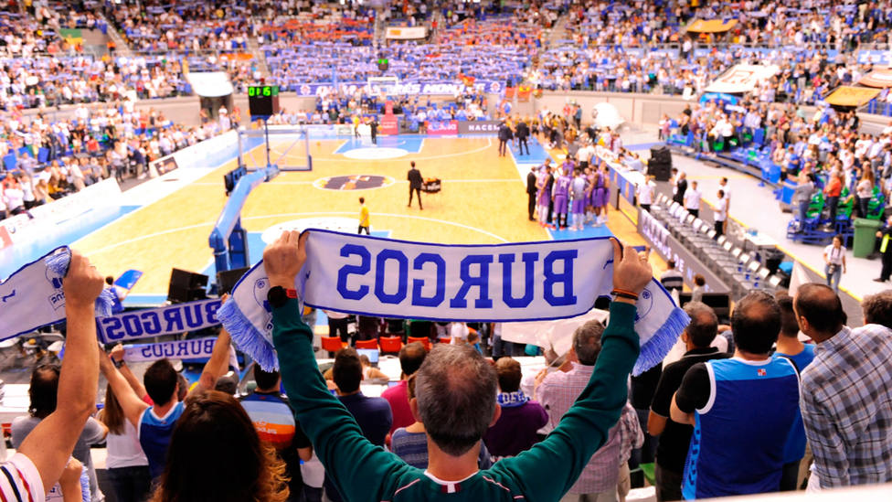 Más de 9000 espectadores, en la clasificación de San Pablo Burgos para competición europea (@BasketballCL)