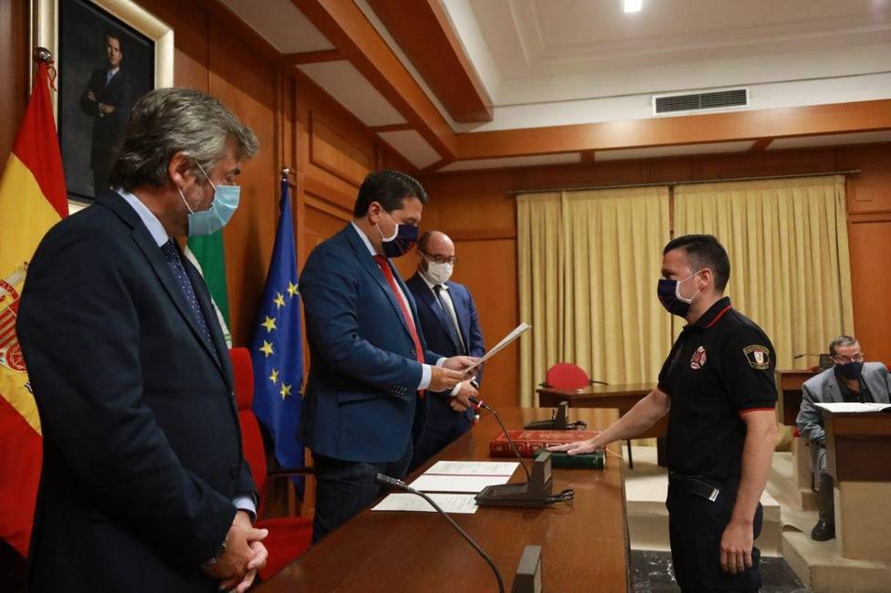 Daniel Muñoz toma posesión como nuevo jefe del Servicio de Extinción de Incendios y Salvamento de Córdoba