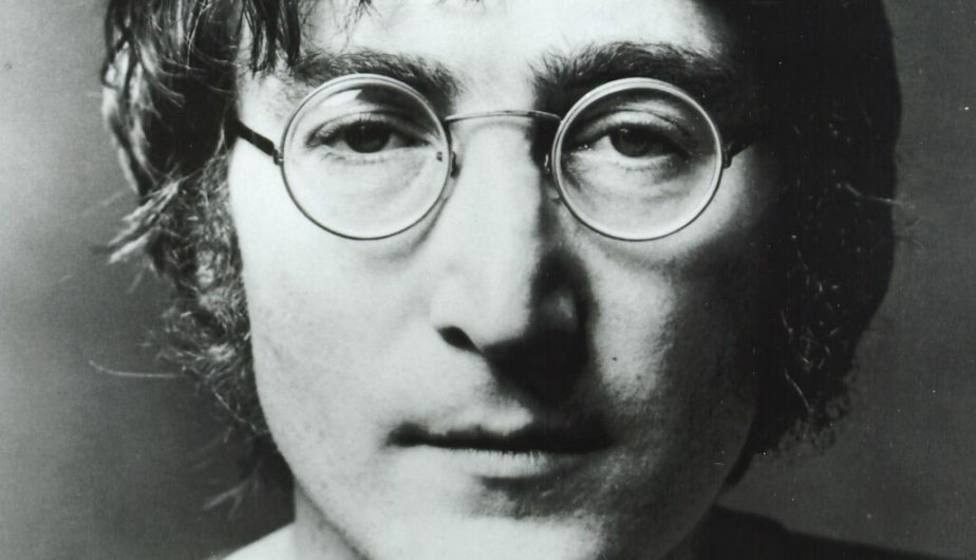 Los secretos de John Lennon que desconoces: desde la procedencia de su nombre a su encuentro con Salvador Dalí
