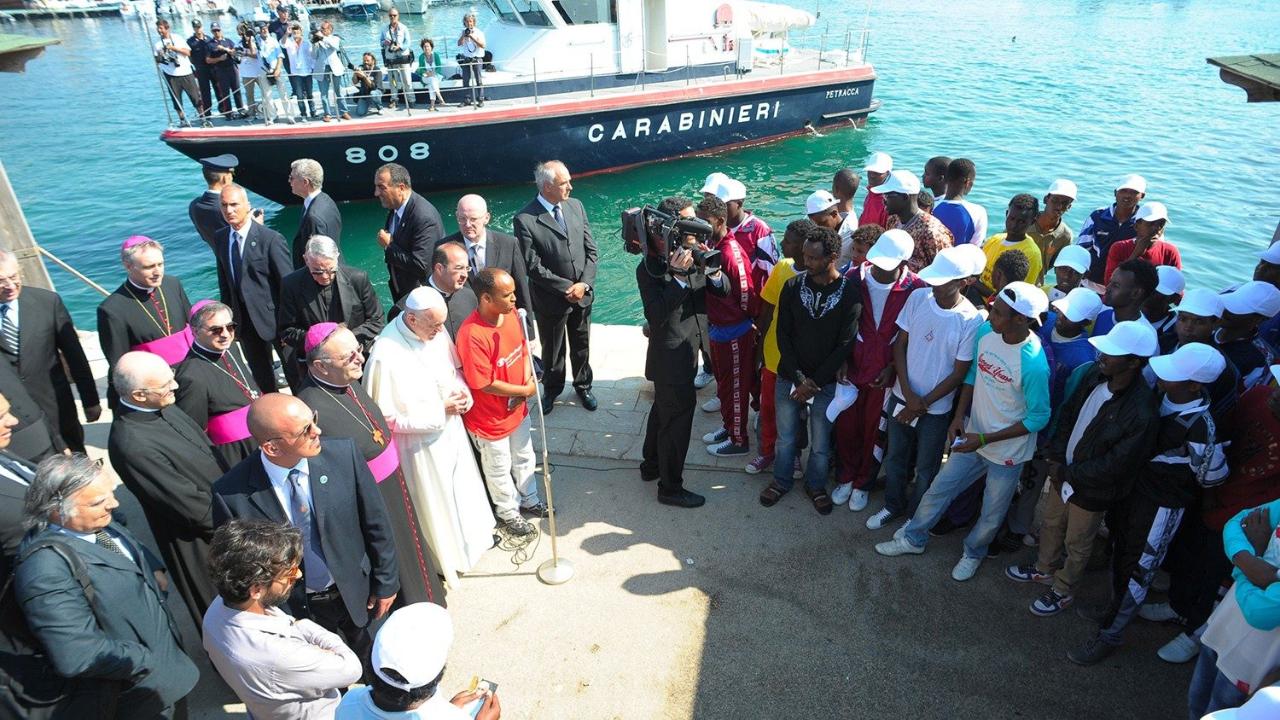 Lampedusa, primera salida fuera del Vaticano: Toda una declaración de intenciones