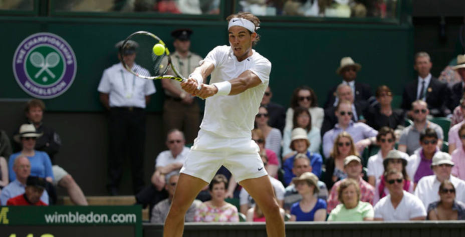 Rafa Nadal jugará los octavos de final de Wimbledon. Reuters.