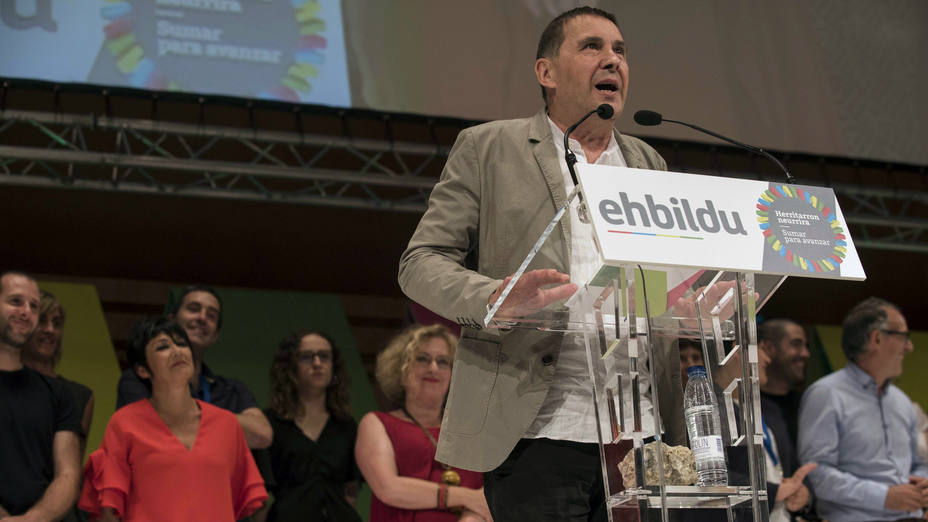 Arnaldo Otegi durante su intervención en el congreso de refundación de EH Bildu