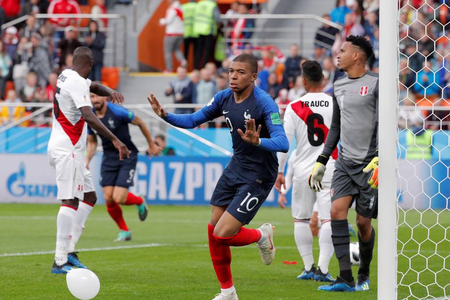 Francia se pone por delante frente a Perú