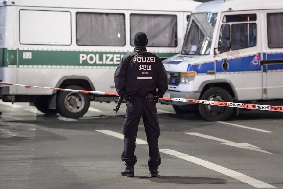 Un hombre armado hiere a doce personas tras irrumpir en un autobús en Alemania