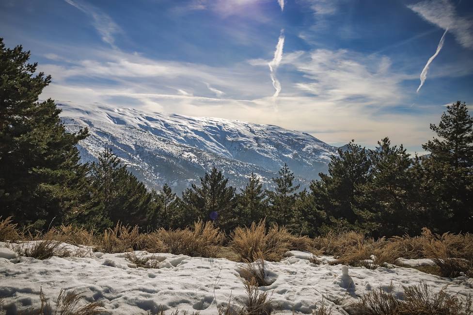 La Aemet avisa de bajada temperaturas y nevadas copiosas en montañas del norte