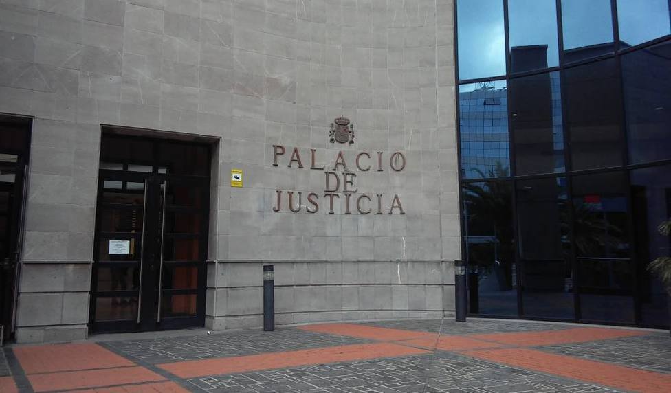 La Fiscalía también pide una indemnización de 8.000 euros para la víctima