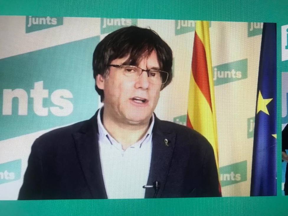 Puigdemont llama a la movilización para vencer a partidos de la resignación