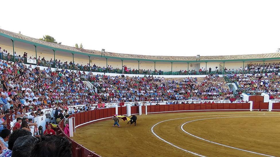 La plaza de toros de Manzanares (C.Real) acogerá la final del VI Certamen Promesas de Nuestra Tierra