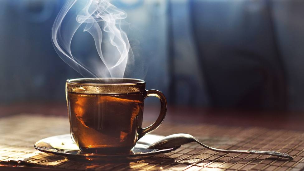 El alimento que puedes tomar en té para acabar con cualquier catarro y con los dolores menstruales
