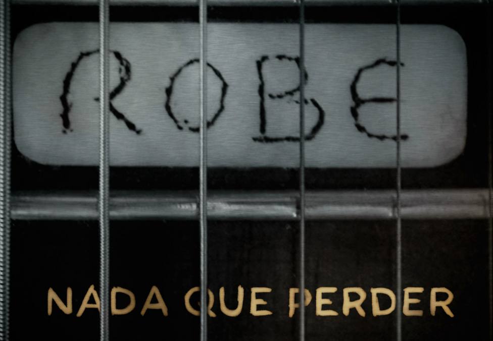 Nada que perder, Robe Iniesta anuncia nuevo disco