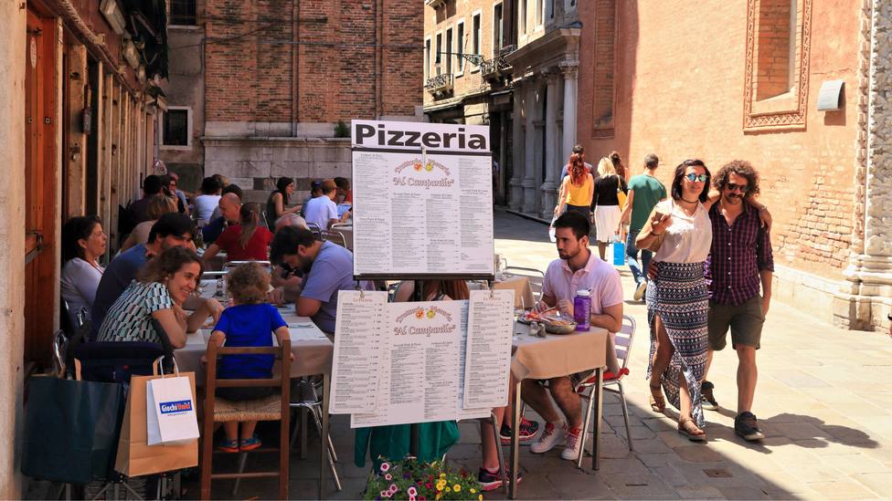 Una cliente acude a un pizzería en Venecia y esto es lo que le ocurre al pedir la cuenta: Ojito